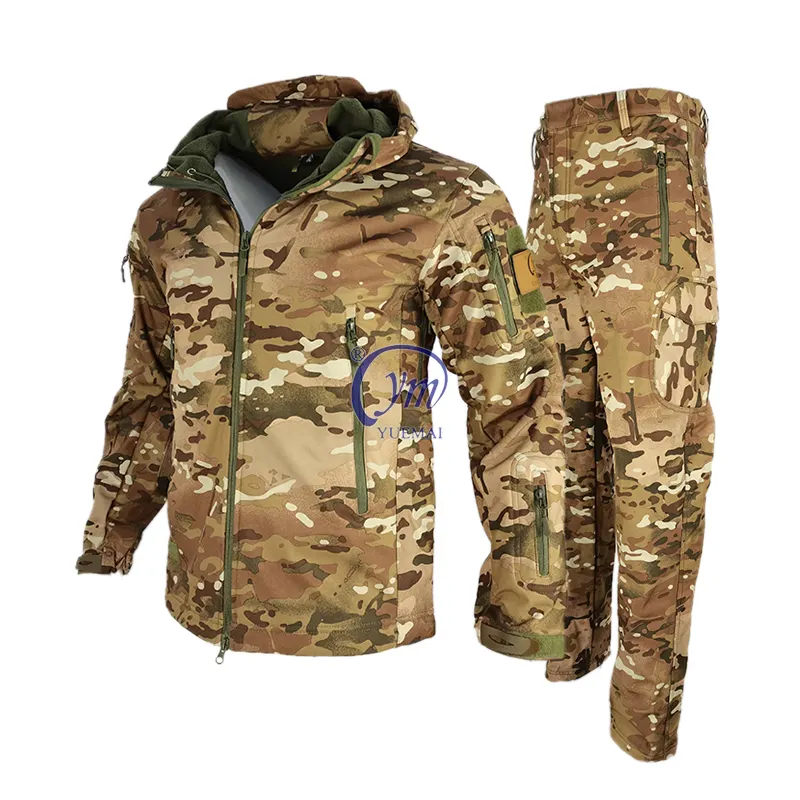 OEM di alta qualità Outdoor Shark Skin Men Camouflage Uniform abbigliamento tattico Soft Shell Jacket Suit