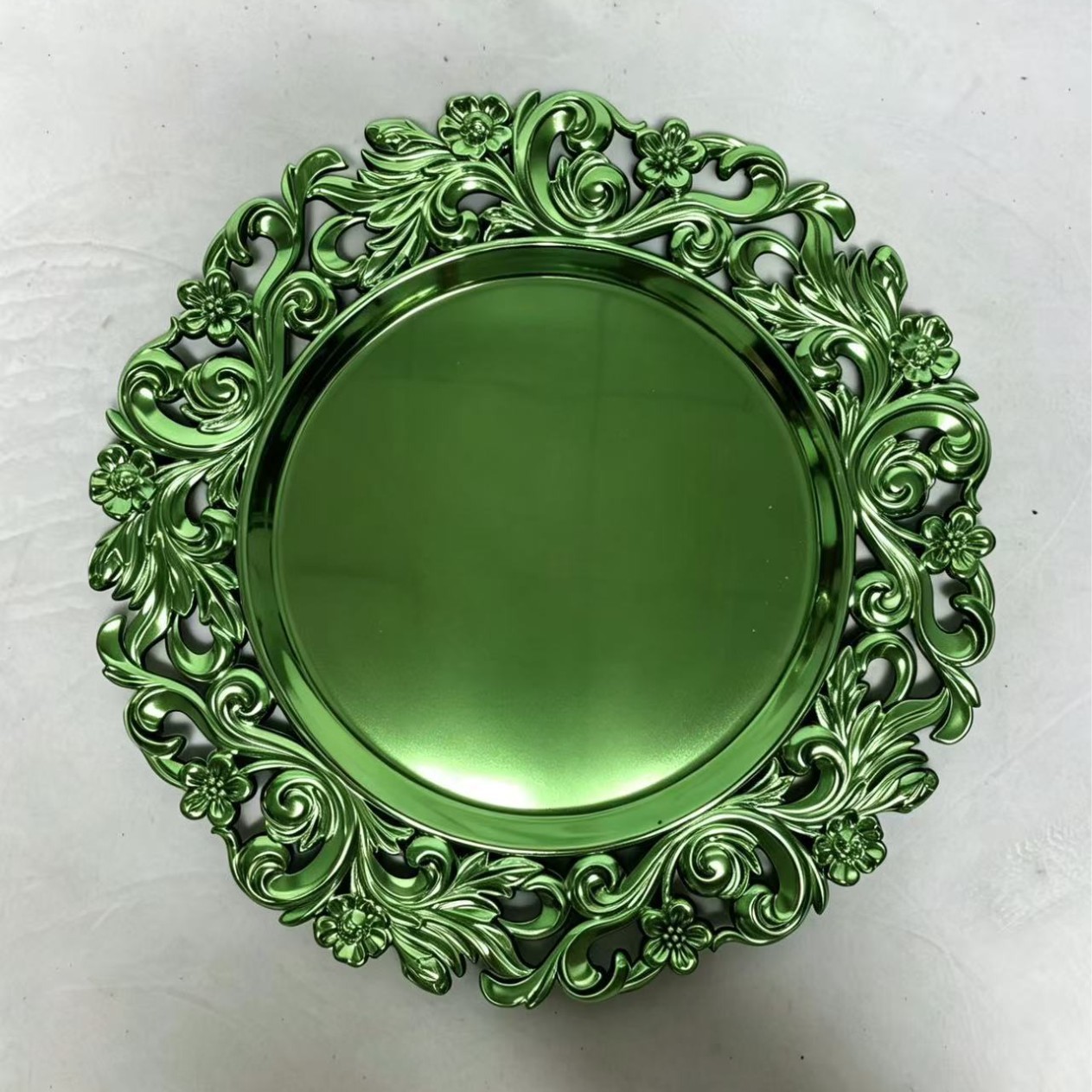 Shiny green