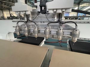 Controlador Osai, mesa móvil, enrutador CNC de madera de múltiples cabezales para hacer marcos de fotos,