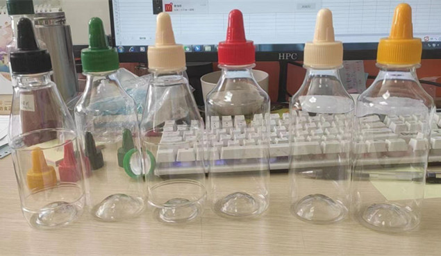 Botella plástica de la mayonesa