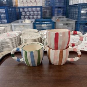 手作りセラミックコーヒーカップ不規則なツイストハンドルカラフルなハートストライプパターン朝食アフタヌーンティーラテカップ - Product Image 6
