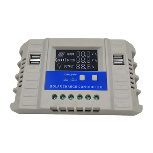 30A 20A 10Aソーラー充電コントローラー12v 24v、USBポートおよびLCDバッテリー電源pwmポータブルソーラー充電コントローラー - Product Image 2