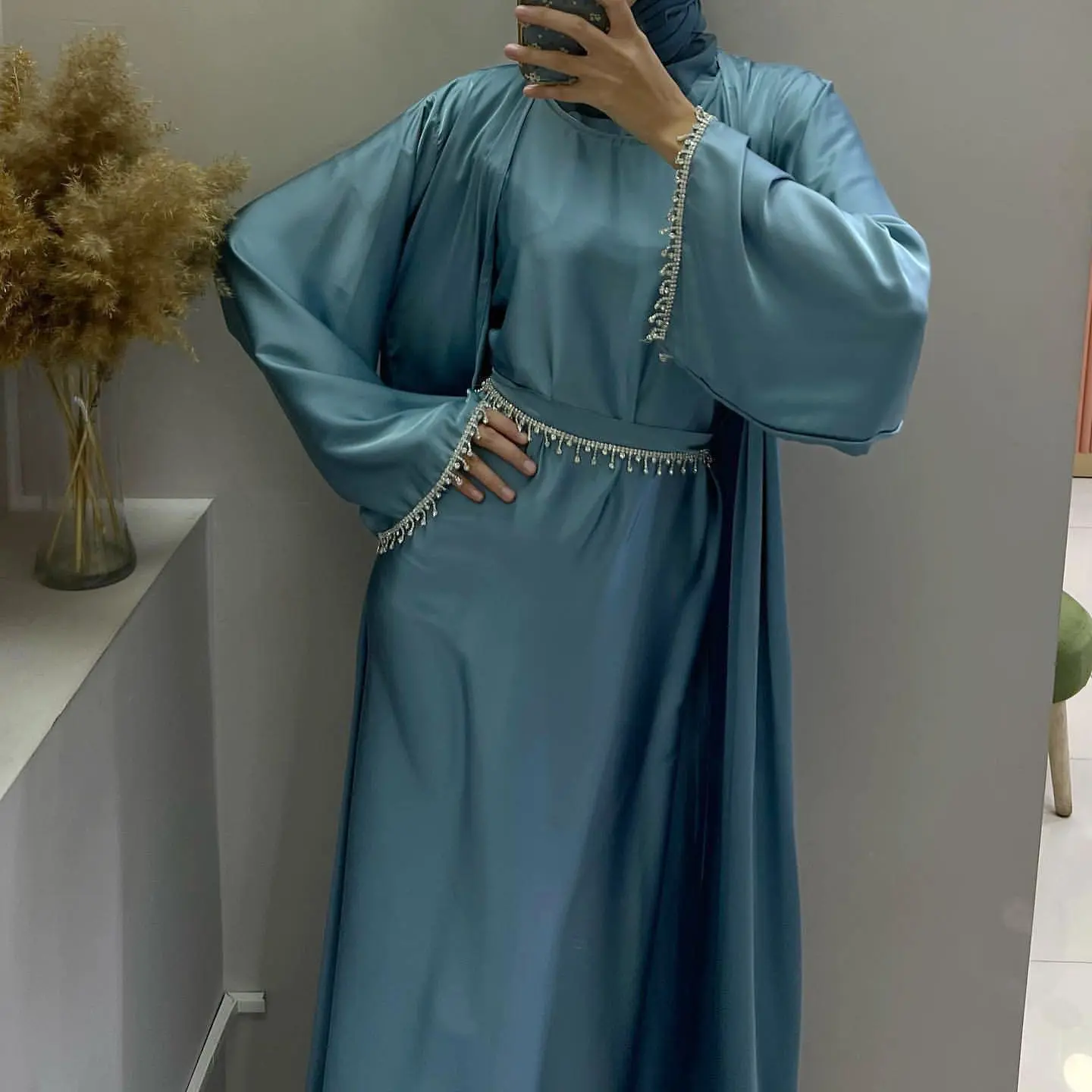 Yibaoli Manufacturer latest arabic 7 colors new 2024 satin front open beaded open abaya with inner dress 2 piece abaya set
