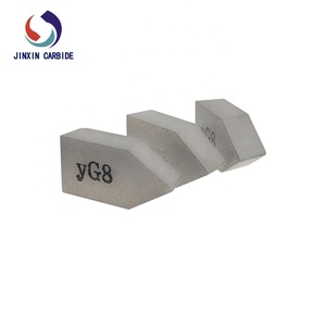 Insertos soldados de carburo de tungsteno de torno C122 de 45 grados para puntas de herramientas de corte - Product Image 1