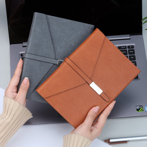 2025 Cuaderno personalizado A5 Planificador de cuero en tres carpetas con cerrojo - Product Image 4