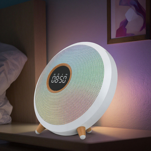 Reloj despertador Digital portátil con luz nocturna RGB, altavoces inalámbricos multifuncionales de 10W, incluye entrada auxiliar, pantalla de Radio, teléfono móvil - Product Image 3