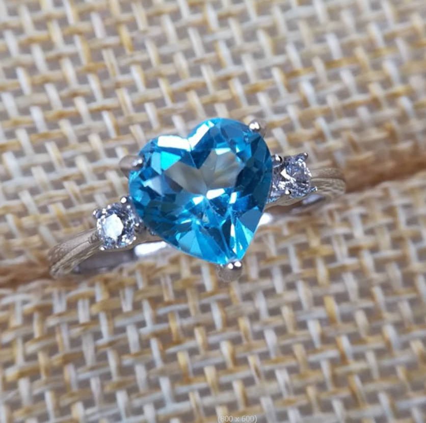 Anillo de topacio azul natural estilo 9