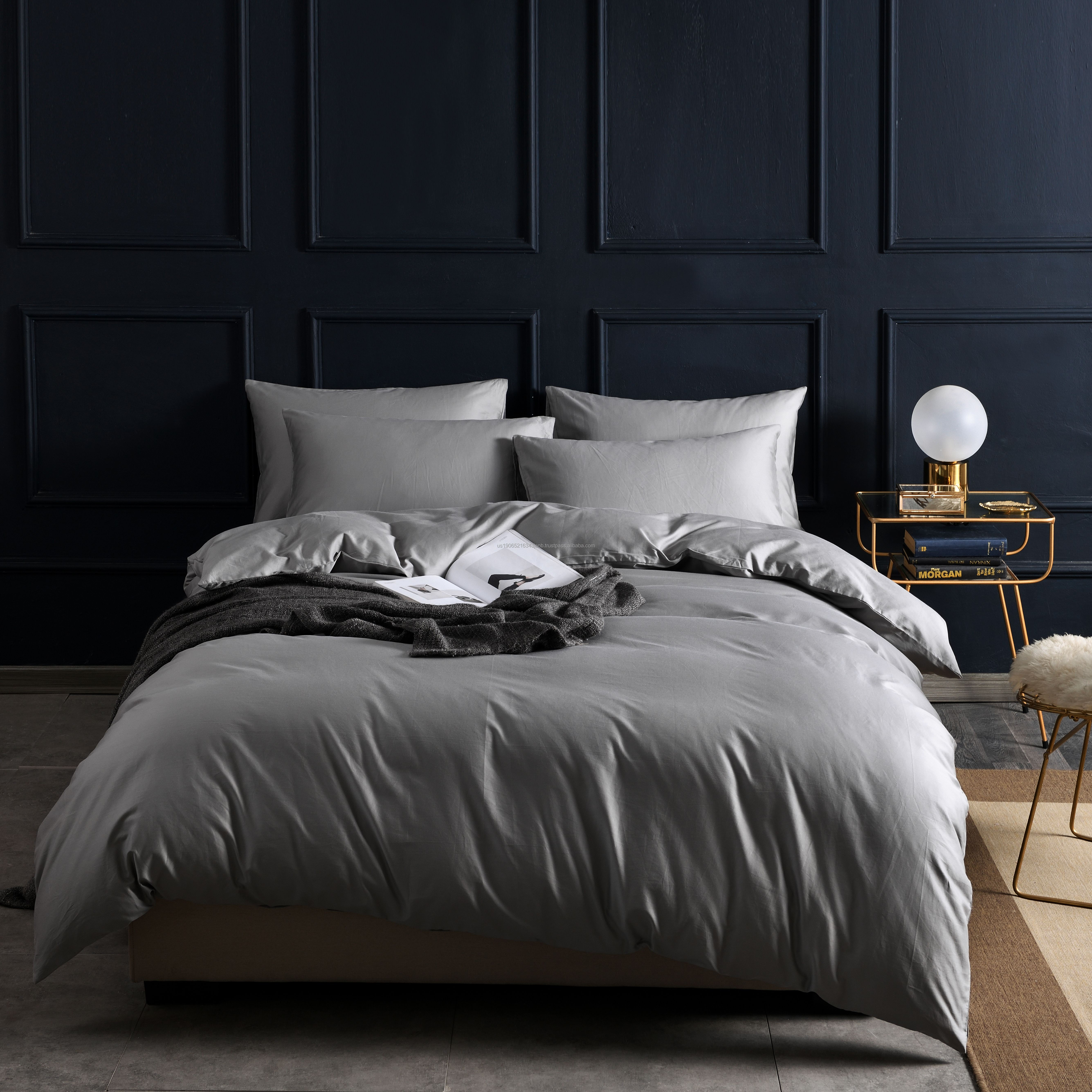 สีเทาอ่อน