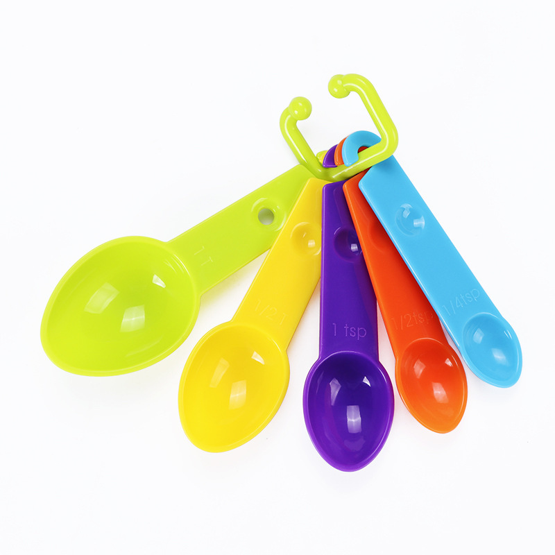Juego de 5 piezas pequeñas y puntiagudas de colores