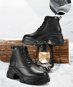 Scarpe con Rialzo Interno da 10cm per Uomo, Stivaletti Chelsea in Vera Pelle Nera, Stivali Invernali con Suola in Gomma - Product Image 6