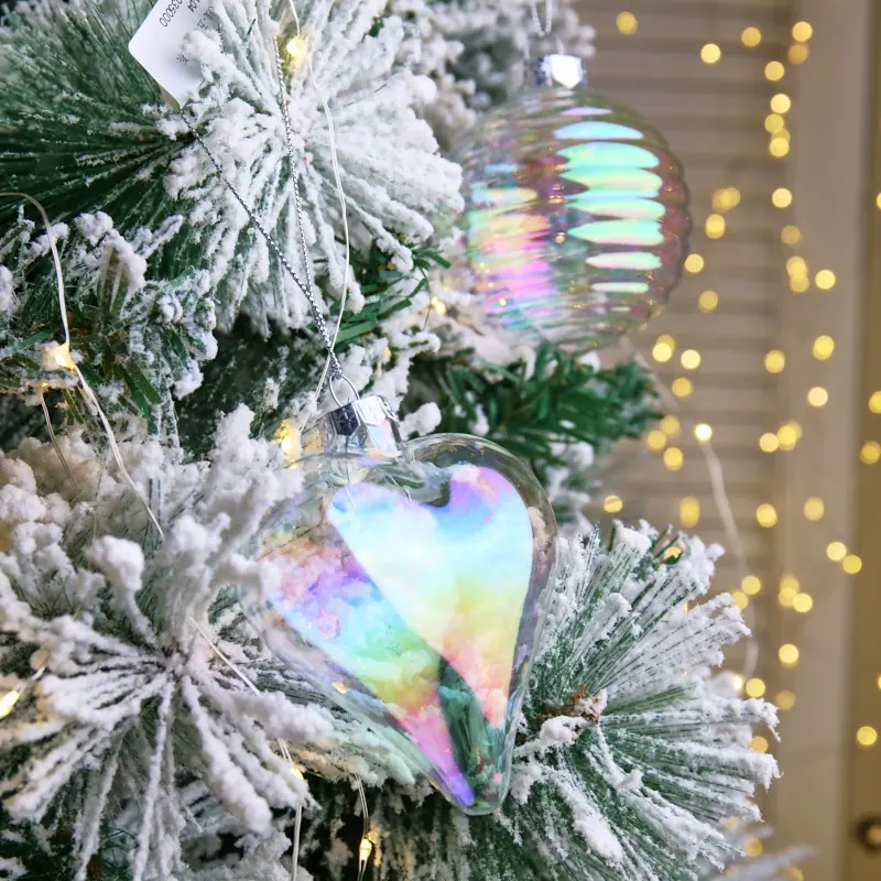 Sfera di natale iridescente arcobaleno a forma di cuore in vetro delicato con decorazione natalizia all'ingrosso di alta qualità