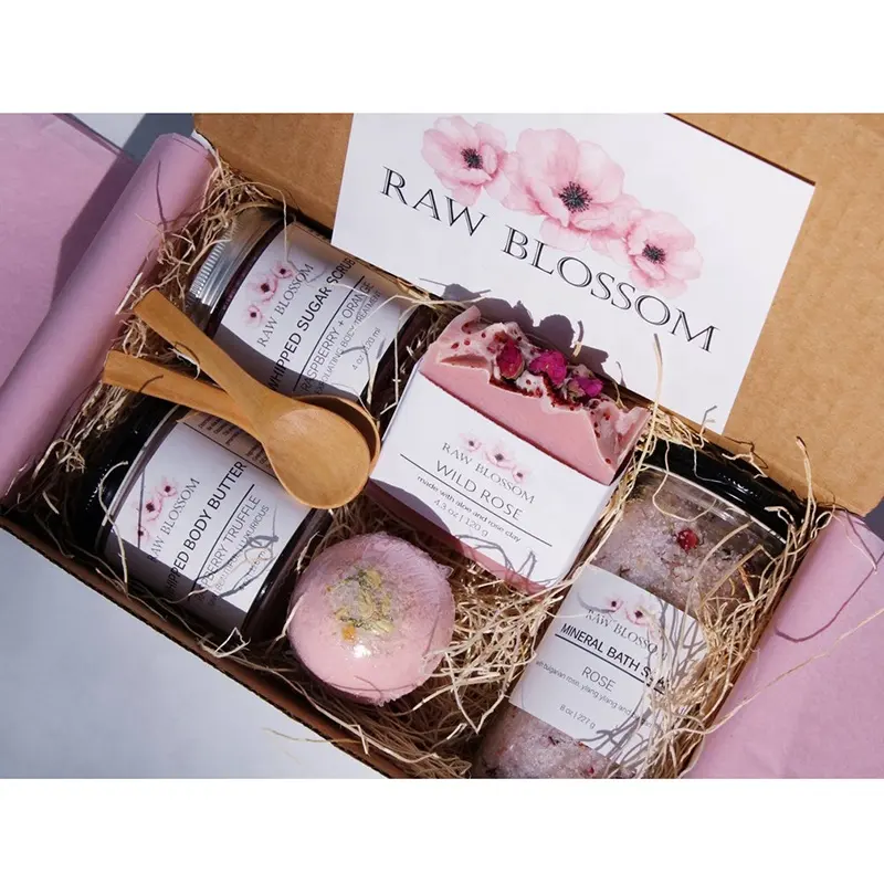Wholesale Luxury Body Care Spa Kit Valentine's Day Private Label Bath Gift Set Mothers Herbal Liquid Children Use Home Spa