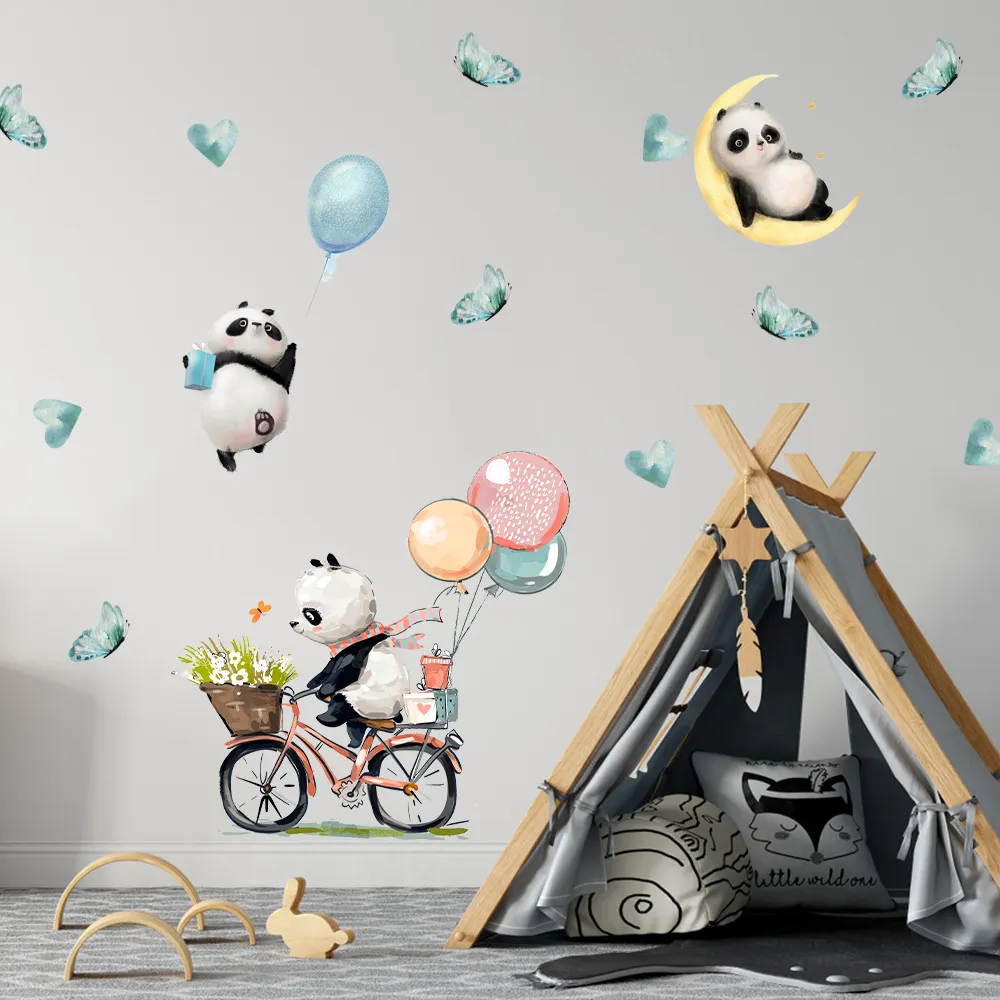 Autoadesivo della parete della stanza del bambino nuovo design Pandas ride adesivi per biciclette per la decorazione della camera dei bambini