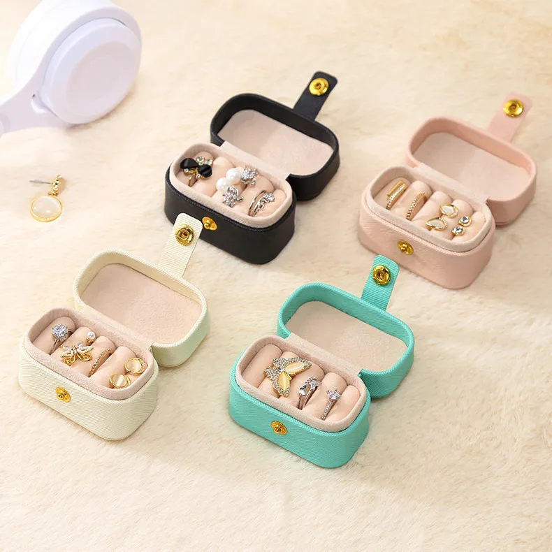 Wholesales mini caixa de joias portátil de couro, organizador de armazenamento de joias anel de couro