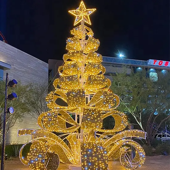 Árvore de Natal iluminada gigante comercial exterior da decoração do Natal para a decoração da rua do shopping do feriado do Natal