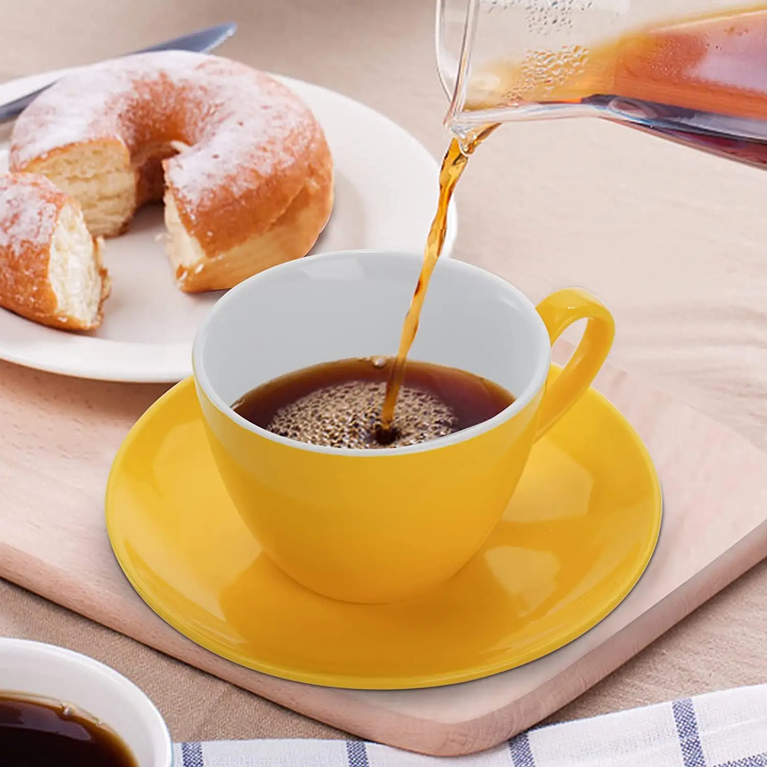 Xícara de porcelana com cappuccino, xícara de cerâmica para café, café mocha, latt, xícara de latte e molhador para especialidade