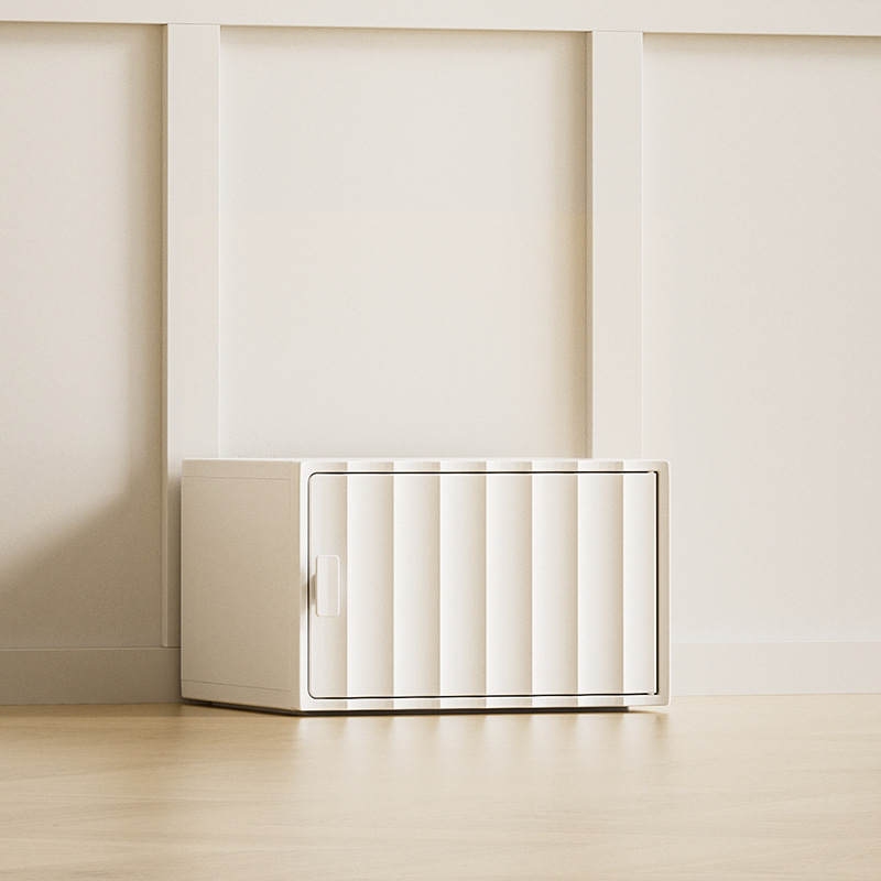 Petite armoire de rangement blanche