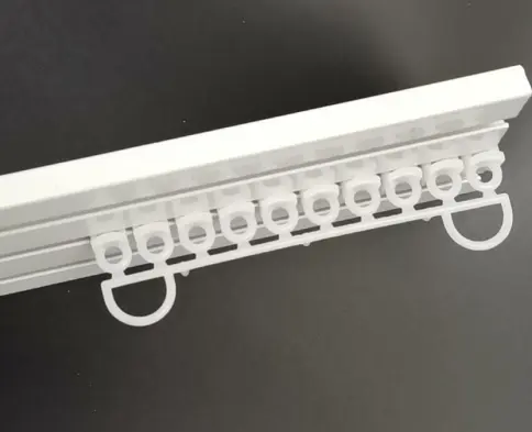Accessori per tende parti di binari per binari per tende aliante scorrevole parti in plastica per binari in alluminio