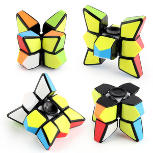 1x3x3マジックキューブハンドフィンガーパズルおもちゃプラスチックスピナー子供向け教育ストレス解消 - Product Image 1