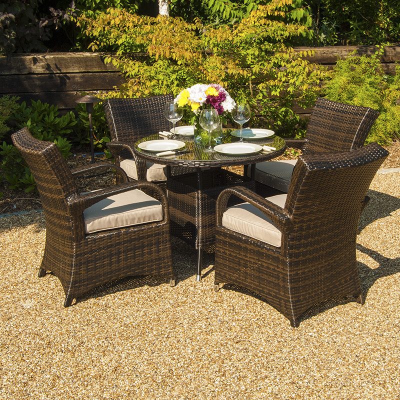 1 table with 4 chairs (round table)
