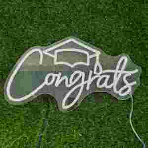 Hot Sale beliebt Graduierte Led Leucht reklame Herzlichen Glückwunsch mit Hut LED Leucht schild für Wand dekoration