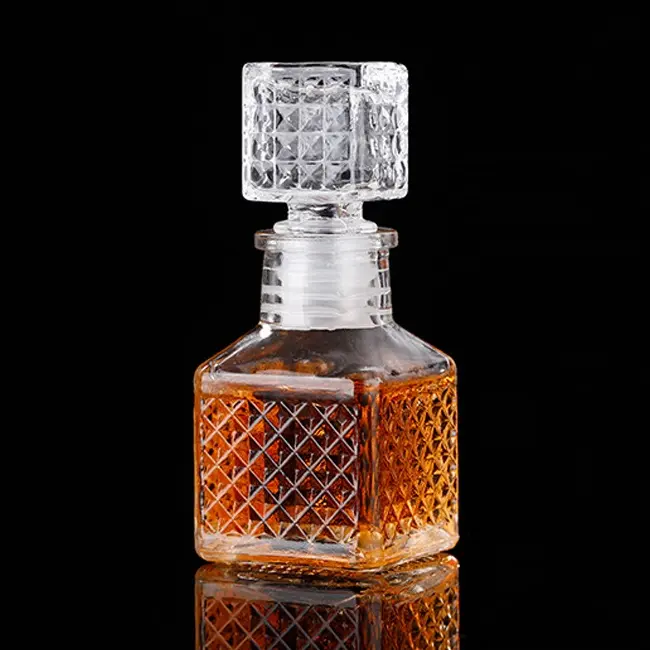 Toptan 50ml mini yaratıcı minyatür boş şarap cam şişe güzel votka viski sürahi