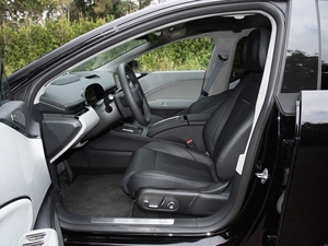 2023รถซีดานไฟฟ้า Changan avatr 12มอเตอร์คู่รุ่นที่มีช่วง5-Seater เครื่องยนต์เทอร์โบพวงมาลัยซ้าย - Product Image 4