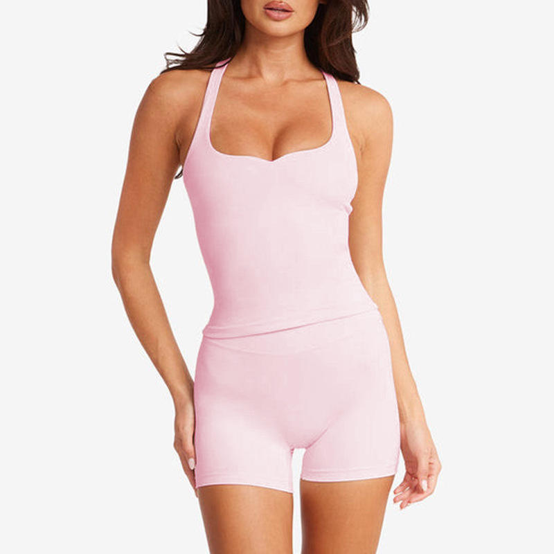 สีชมพูอ่อน