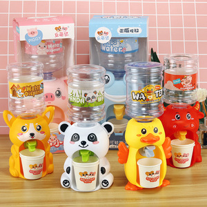 かわいいミニウォーターディスペンサーファッションミニ飲料水噴水キッチンロールプレイ子供のための就学前のおもちゃクリスマスパーティー
