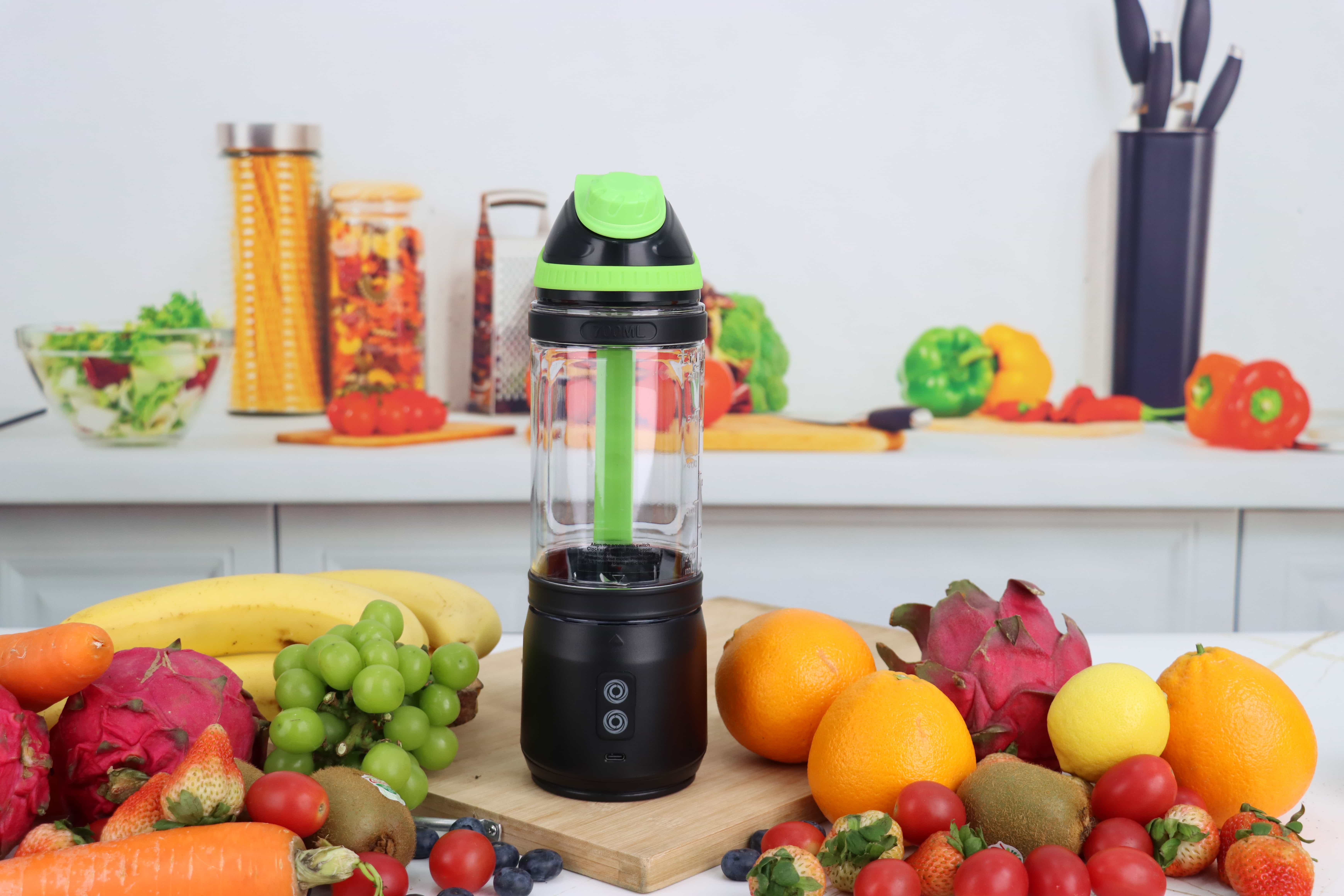 Black+green portable blender