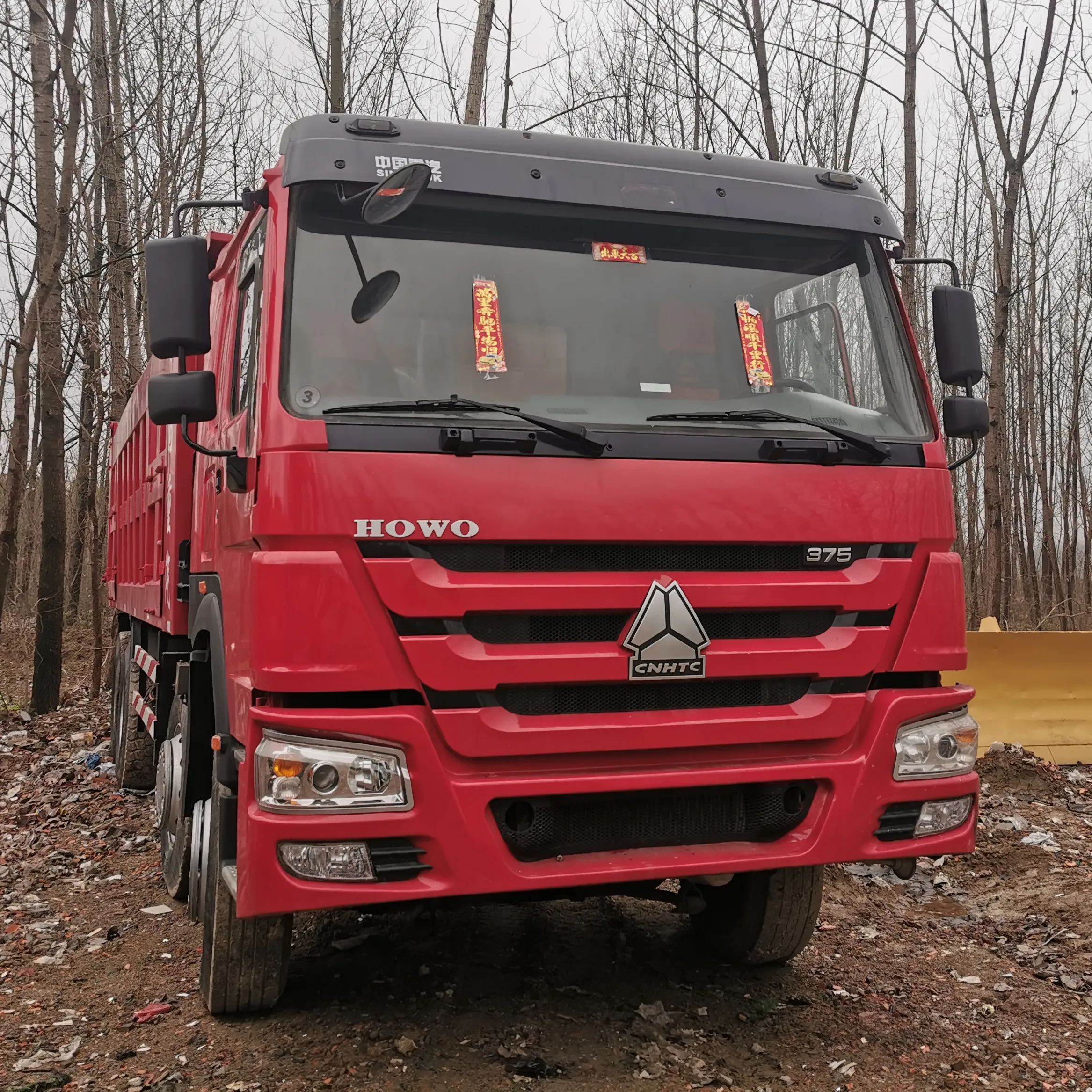 336/HP375HP/425HP Sinotruck 8*4 HOWO Dump Truck 12 tires for sale