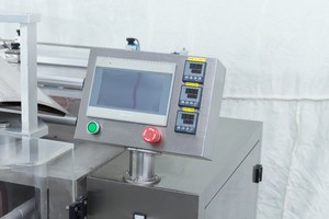 JCL Auto Vffs Vertical Filling Packing Machine Frozen Food Mince Meat Packaging Machine With Multihead Weigher - Product Image 2