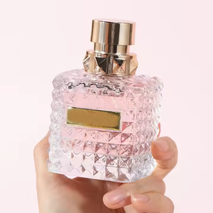 Toptan feromon Victoria marka 1:1 tasarımcı Dubai Arabe Parfum arabalar Victoria salgılanan yağ orijinal kadın parfümler