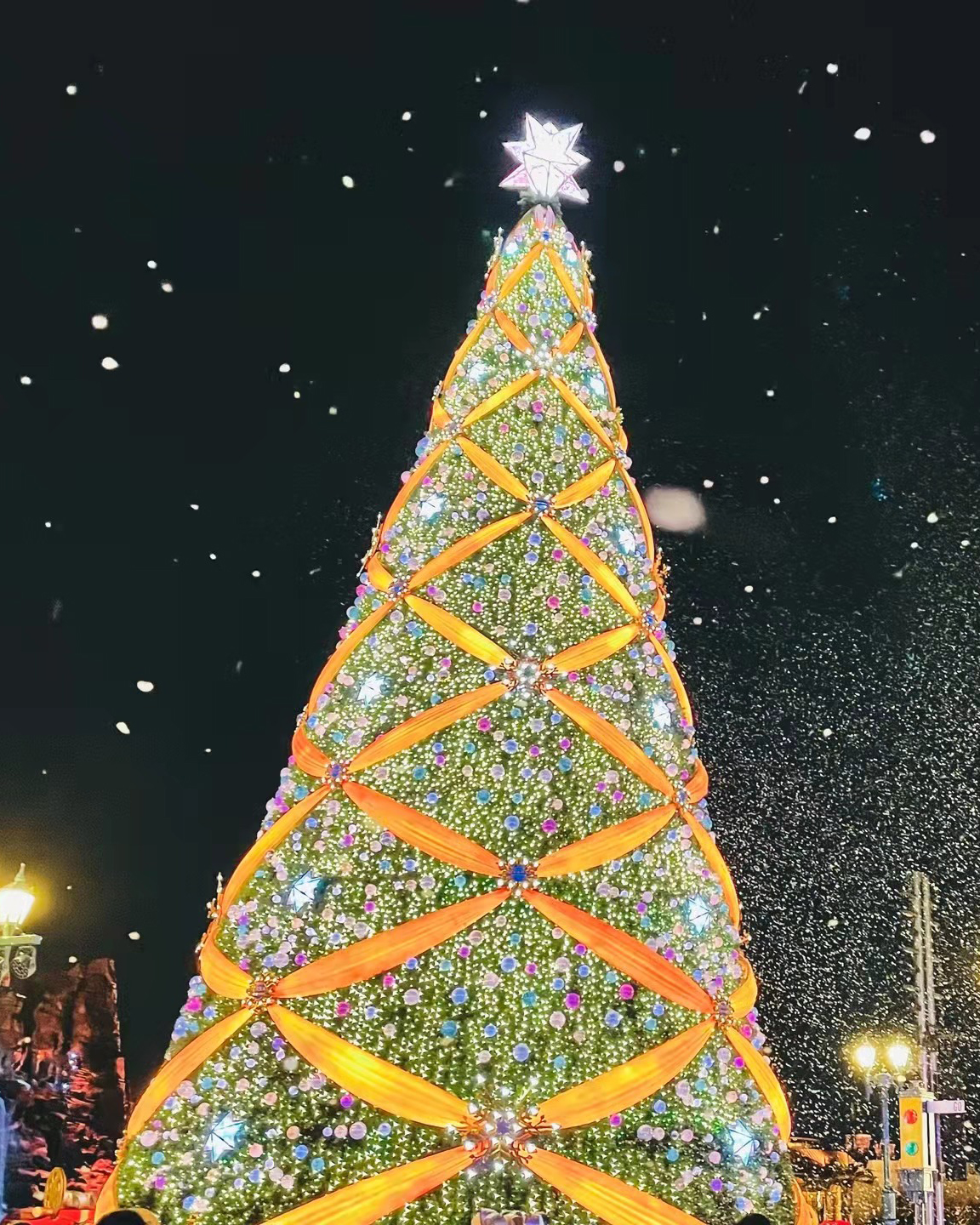 Custom Outdoor Artificial Giant Christmas Tree Commercial