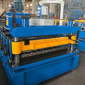 Europa Beliebte 0,3-0,8mm Materials tärke C8 Metall profile Rollen form maschine für Zäune und Dächer.