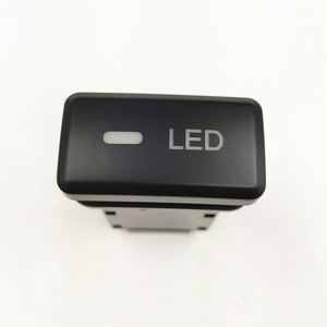 LED Interruttore di Pulsante con Connettore Filo Kit ON-Off Interruttore di Ricambio per Auto Auto 35*20mm - Product Image 4