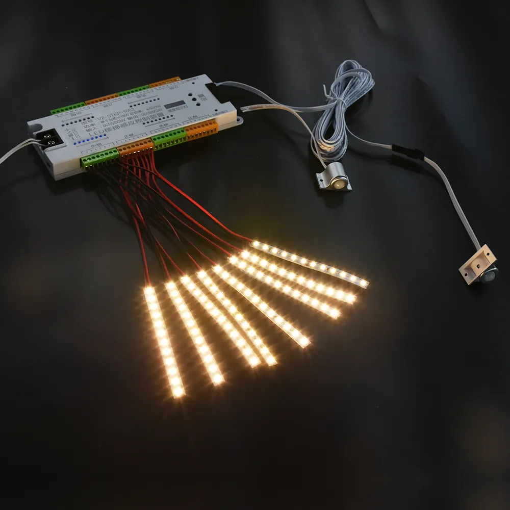 Luce a led smart scale controller di illuminazione sensore di movimento per la luce delle scale a bassa tensione 12v/24v