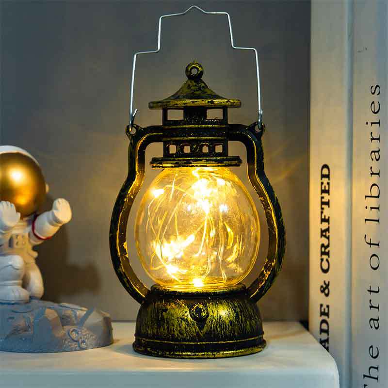 petite lampe à huile dorée