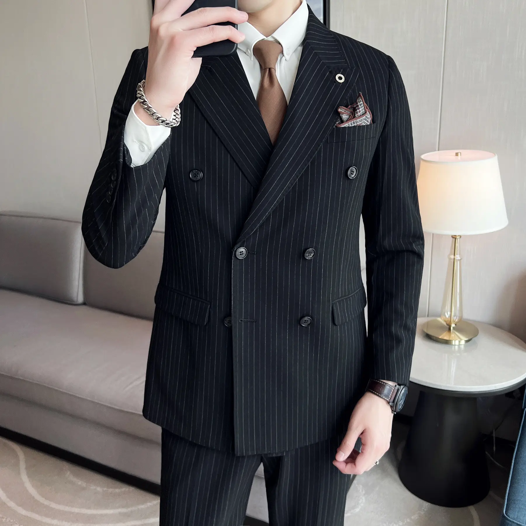 Dreiteiliger Anzug Hochwertiger gestreifter Stretch stoff mit Spandex-Zweireiher anzug Business Casual Herren anzug