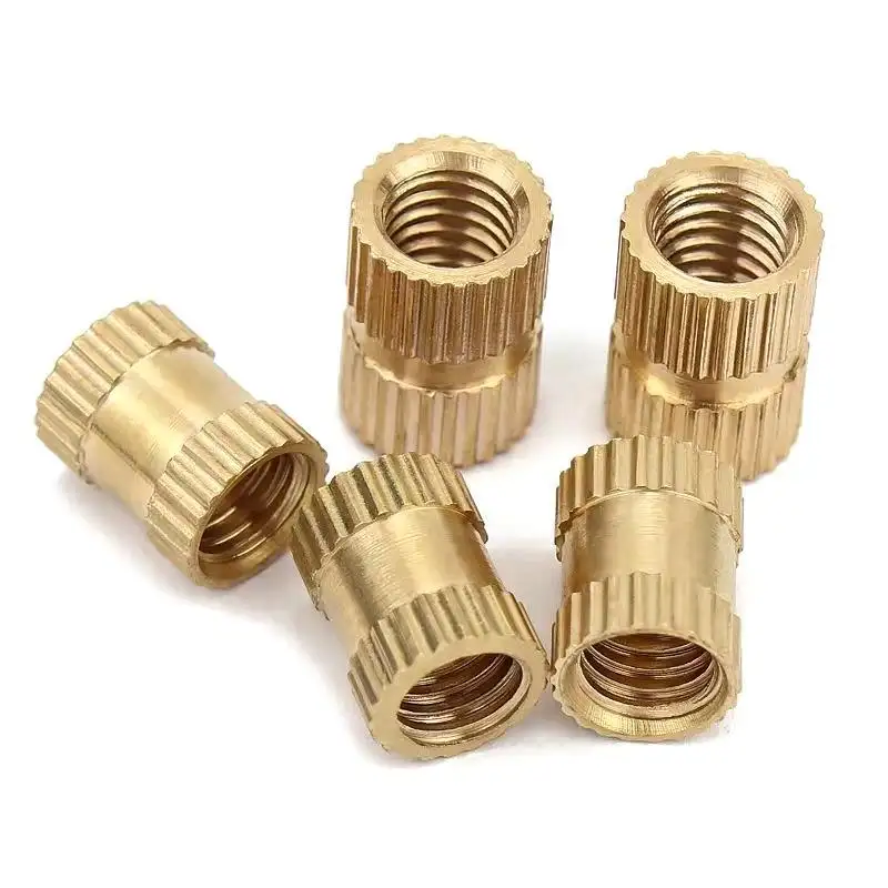 Trung Quốc bán buôn chủ đề có khía Brass chèn Nut m8x13mm