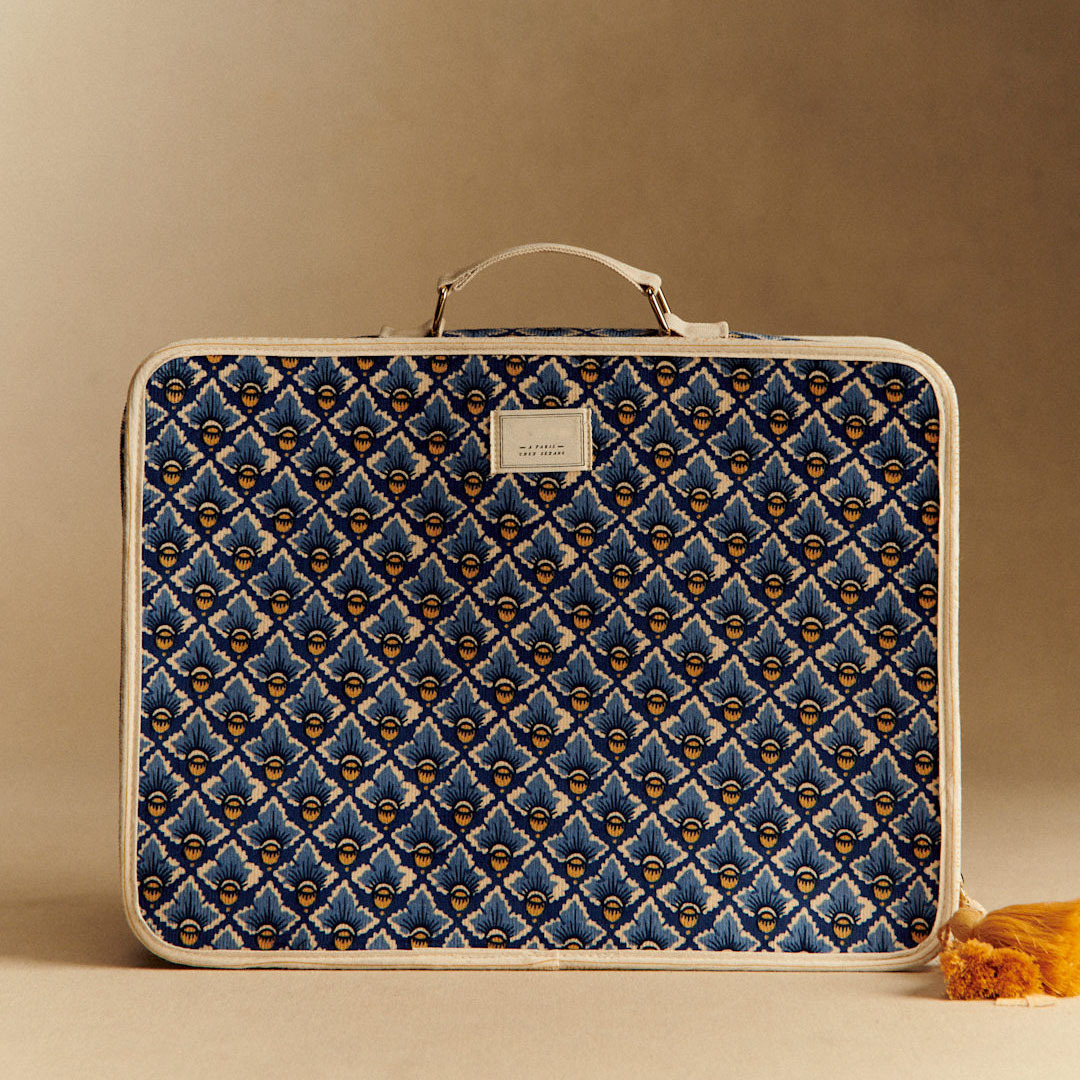 Imprimé bijoux bleus