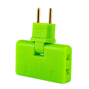 Convertitore presa girevole EU one to tre Travel plug Converter presa di 180 gradi - Product Image 4