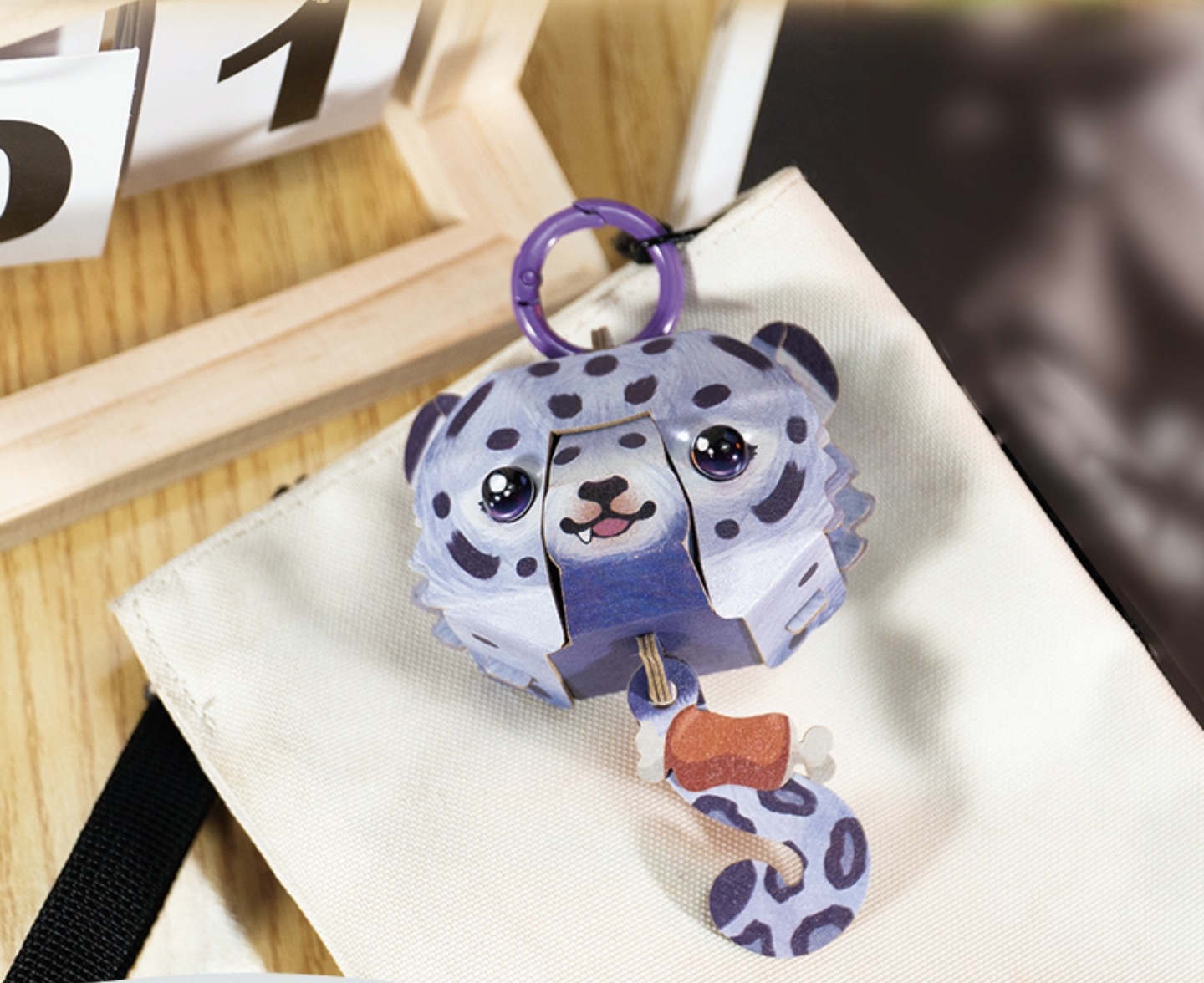 Chew series snow leopard-sl-e085