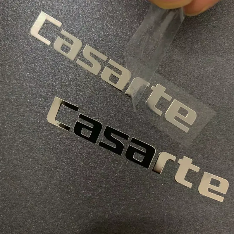 Molto Più Poco Costoso di Alta Qualità Su Ordinazione Autoadesivo 3D Metallici Adesivi Logo Per Il contenitore di Regalo/Del Telefono Mobile