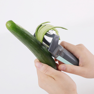 Hot Selling Easy Use and Clean Manually Food <strong>Cutter</strong> <strong>4</strong> in <strong>1</strong> <strong>Multi</strong>-Functional Peeler Kitchen Gadget