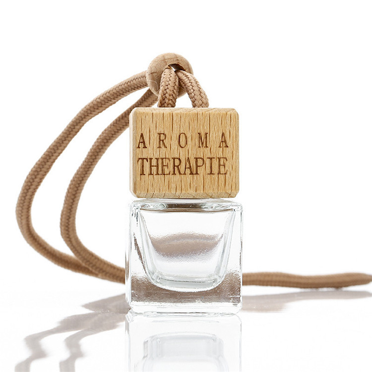 8 ml con logo sul tappo in legno