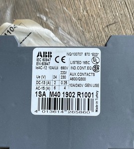 Nuovo e originale Plc 1SA M40 1902 R1001 blocco contatti ausiliario 10A 240V nuovo Controller di programmazione PLC - Product Image 3