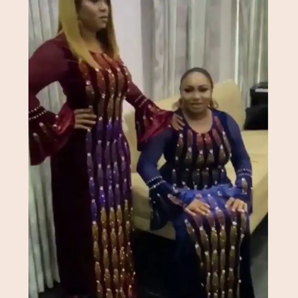 Robes musulmanes personnalisées en velours Abaya, longues, dubaï, paillettes africaines, strass, robe islamique pour femmes, vente en gros