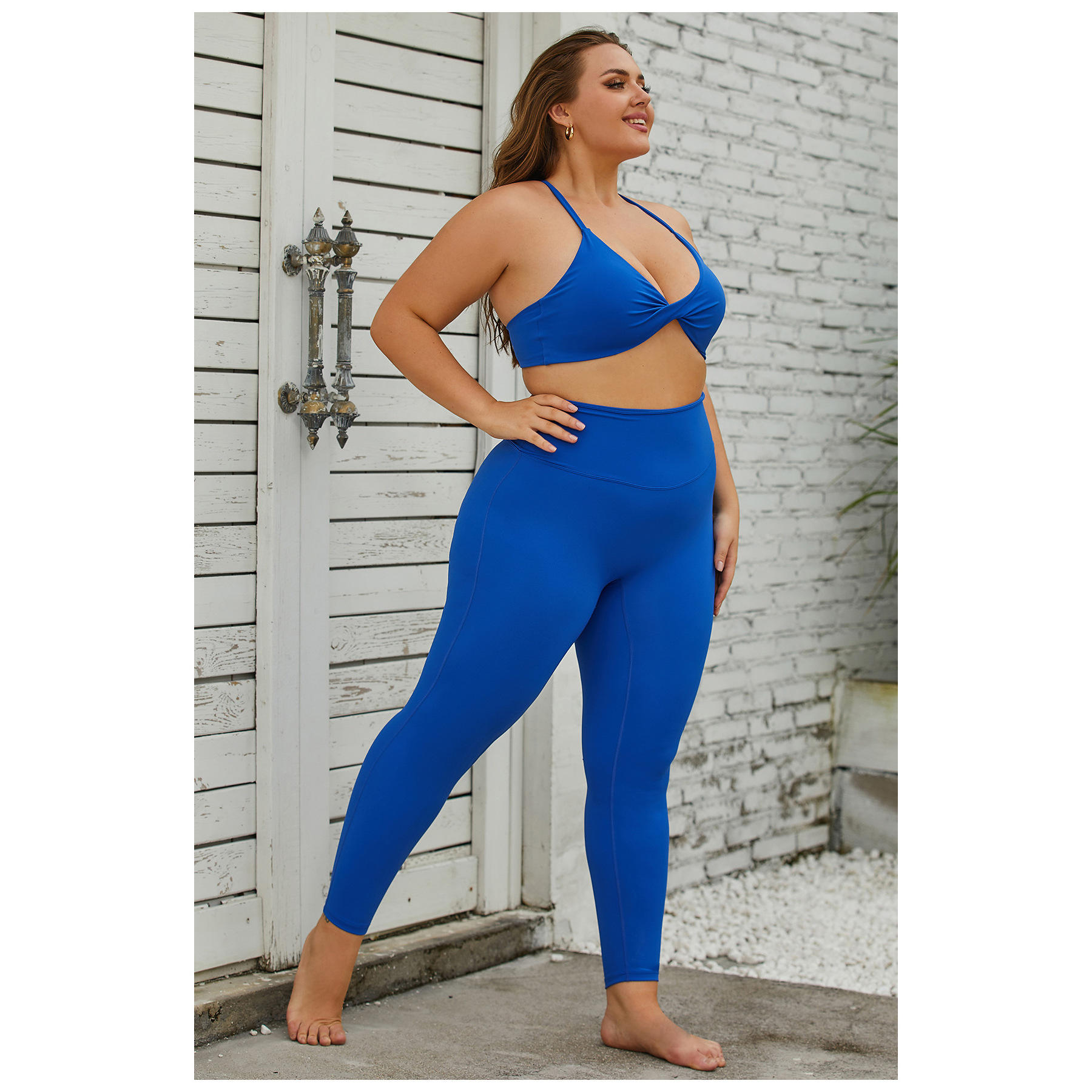 บราและกางเกงชั้นในสี Klein Blue