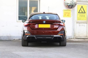 รถยนต์ I4 BMW ขนาดกลาง286PS eDrive35 M50 I4 BMW ขนาดกลางกำลังไฟสูงสุด - Product Image 6